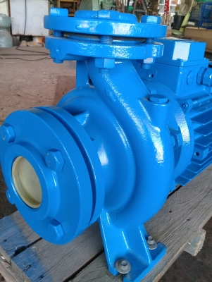 ท่อPVCและปั้มน้ำขนาด10แรง3เฟสสภาพใหม่