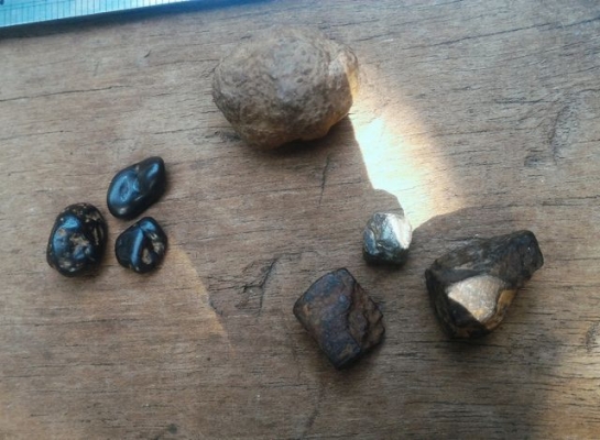 หินทนสิทธิ์ 3ชนิด หินงอก หินเพชรหน้าทั่ง หินไพรดำ ขายยกชุดสุดคุ้ม สิริมงคลต่อผู้สะสม หายากมากๆ