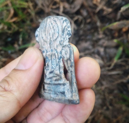 พระปรุหนัง เนื้อชินตะกั่ว หรือพระโมคคัลลาน์ คราบเก่าเดิม น่าสะสม