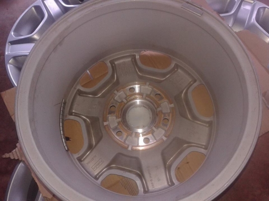 แม็กฟอร์ดป้ายแดง ขอบ17