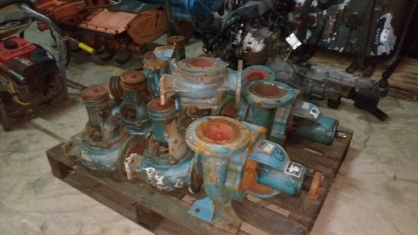 ปั้มแรงดันสูง ปั้มดูดโคลน 3นิ้ว 4นิ้ว ไม่เคยใช้งานมีหลายตัว