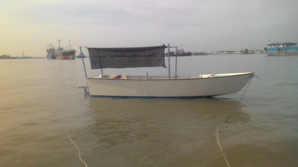 เรือ 15ฟุต เครื่องวางท้องyanmar 7 แรงเบนซิน