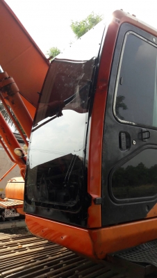 รถแบคโฮ DAEWOO 220LC-V เครื่องดี ปั๊มแรง ไฟฟ้าครบ แอร์เย็น พร้อมใช้งาน มีเอกสารสัญญาซื้อขาย