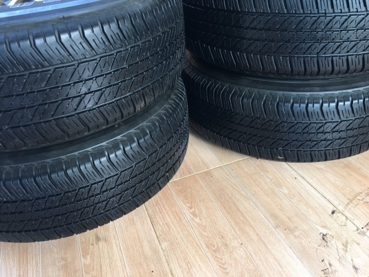 ขายล้อแม็กซ์ Ford 17 พร้อมยางบริดโตน 265/65/17 ปี 14 ดอกยังหนา