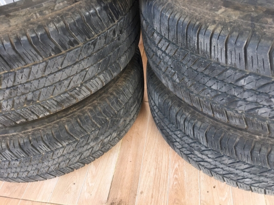 ขายยางบริดโตน 265/65/17 ปี 16 สภาพสวยๆ