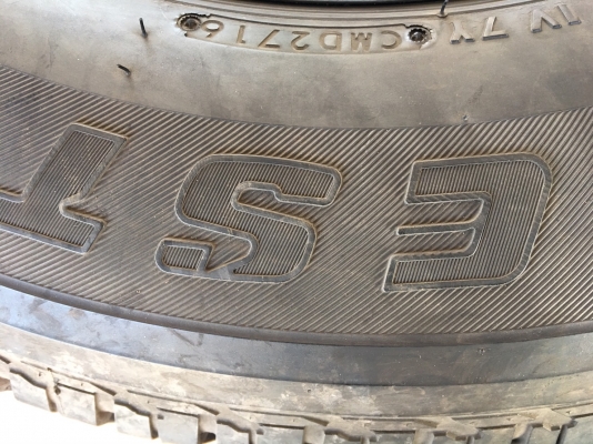 ขายยางบริดโตน 265/65/17 ปี 16 สภาพสวยๆ