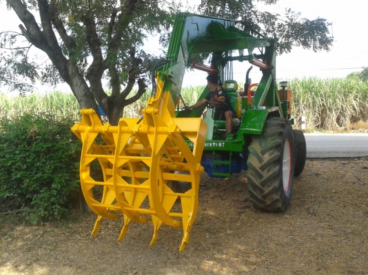 ขายรถคีบอ้อย FORD รุ่น 68 คีบหลัง อู่ ช่างโอ