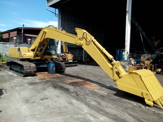 KOMATSU รุ่น PC 200 LC - 6 KOMATSU รุ่น PC 200 LC - 6