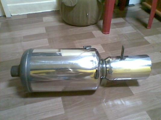 ขายท่อไอเสียแต่ง HKS super JASMA 97-000488  แท้  ไส้ตรงขนาดประมาณ 2.5 นิ้ว  /2000บ โทร0831799040โส