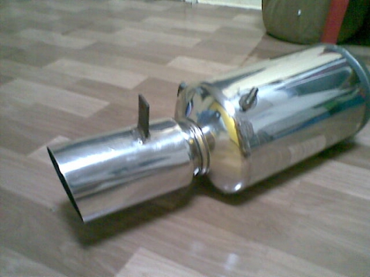 ขายท่อไอเสียแต่ง HKS super JASMA 97-000488  แท้  ไส้ตรงขนาดประมาณ 2.5 นิ้ว  /2000บ โทร0831799040โส