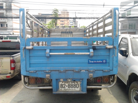 อยากขาย  หกล้อ ออกห้าง  กระบะสแตนเลส  ยาว  4.3  เมตร