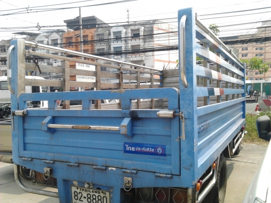 อยากขาย  หกล้อ ออกห้าง  กระบะสแตนเลส  ยาว  4.3  เมตร