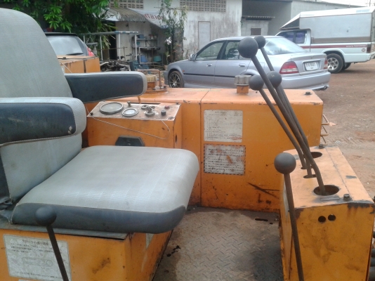 ขายรถขุดเล็ก เก่านอกราคาถูก 98,000 ขายรถขุดเล็ก เก่านอกราคาถูก 98,000