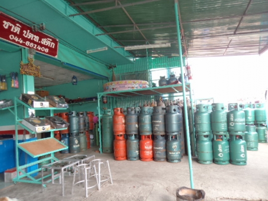 ขายถังแก๊สหุงต้มราคาถูกๆๆๆ ขนาด15ก.ก1350บาท มีถังยี่ห้อ .ยูนิค.เวิลดิ์.สยามแก๊ส  สภาพดีราคาถูกๆๆเอาไปพร้อมแลกเปลียนใช้งานได้เลยคับ