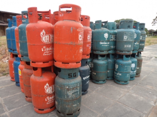 ขายถังแก๊สหุงต้มราคาถูกๆๆๆ ขนาด15ก.ก1350บาท มีถังยี่ห้อ .ยูนิค.เวิลดิ์.สยามแก๊ส  สภาพดีราคาถูกๆๆเอาไปพร้อมแลกเปลียนใช้งานได้เลยคับ