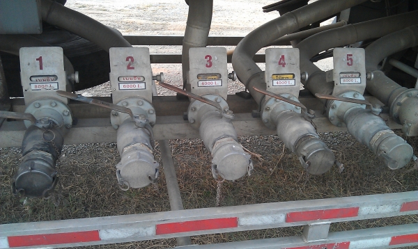 ขายหางถังน้ำมัน30000ลิตรพร้อมใช้งาน ทะเบียนพร้อม