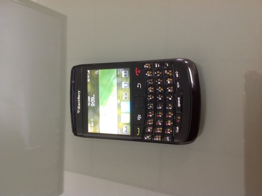 ขออนุญาติพี่เสือขายโทรศัพท์ BB Bold 9780