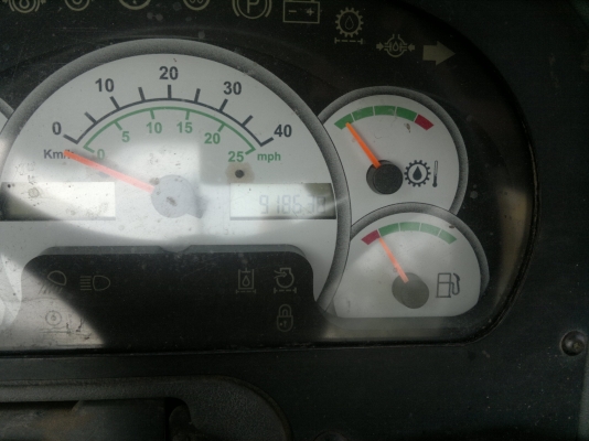 รถตักล้อยาง CAT 924G มาแล้วครับ เชิญมาทดสอบได้แล้ว ราคาถูกครับ มานะ 085-9049669