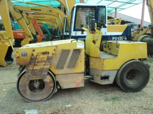 ละอองดาวแทรคเตอร์ ขายรถบดสั่นสะเทือน SAKAI TW 500