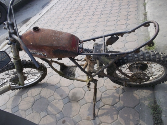 ขอขายโค้รงDT125    สภาพเดินสาย ขายในราคา3200บาท