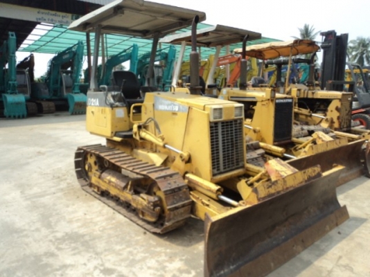 ละอองดาวแทรคเตอร์ ขายรถดันดิน KOMATSU D21A-7E