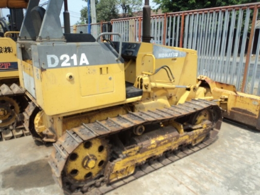 ละอองดาวแทรคเตอร์ ขายรถดันดิน KOMATSU D21A-7E
