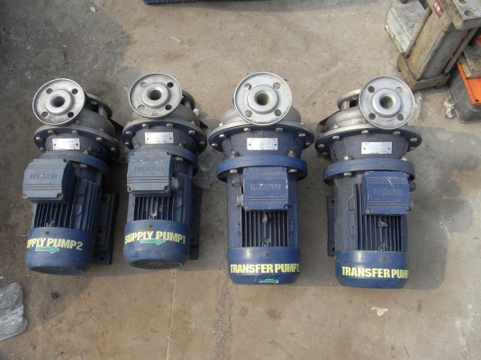 ขายปั้มน้ำ Stac 3-5 HP. 2800 RPM. 380 V เป็นของใหม่เก่าเก็บมีอย่างละ 2 ตัว พร้อมใช้งาน