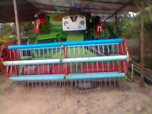 รถเกี่ยวข้าว