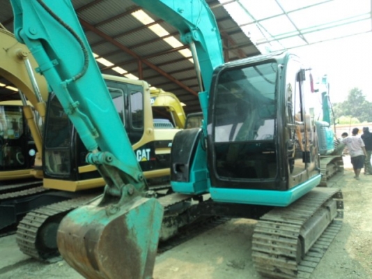 ละอองดาวแทรคเตอร์ ขายรถแบคโฮยี่หัอ KOBELCO SK 60SR