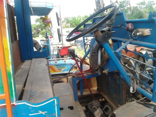 อีแต๋นดั๊ม เฟืองท้าย BU / แชชซีหน้า 6 /ยาง บางแล้วตามรูป กระบอกดั้ม 2 ตัน / เครื่อง 15 แรง (มิตซู) / กระบะดั้มยาว 3 เมตร