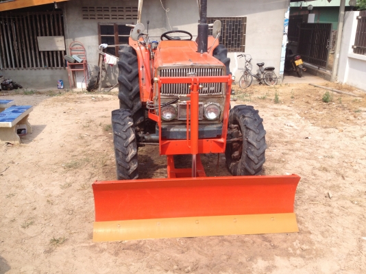 รายละเอียด ขายด่วน Kubota L3202DT 4WD + ใบมีดดันหน้าใหม่ รายละเอียด ขายด่วน Kubota L3202DT 4WD + ใบมีดดันหน้าใหม่