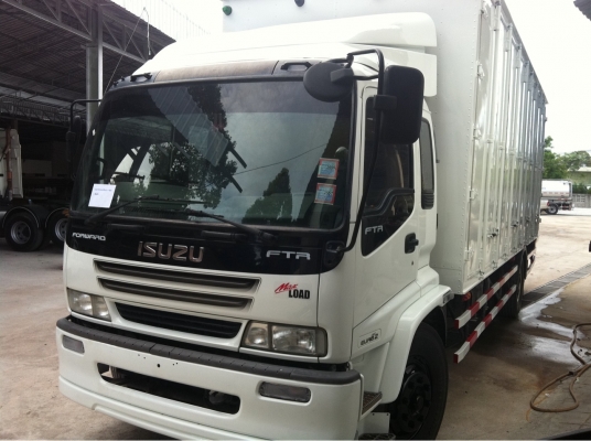 ขาย Isuzu 6 ล้อ Deca 200 แรง ตู้10 บาน รถจดทะเบียนปี 51