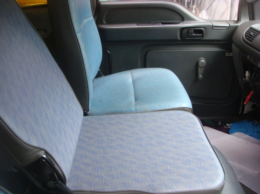 ขาย Isuzu 6 ล้อ Deca 200 แรง ตู้10 บาน รถจดทะเบียนปี 51