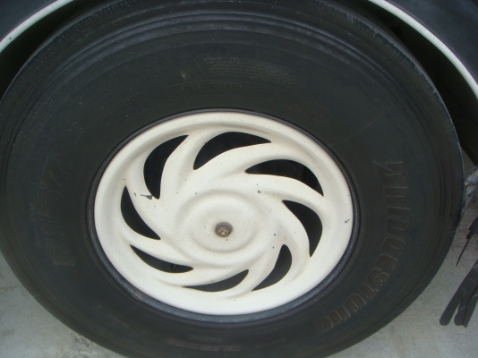 ขาย Isuzu 6 ล้อ Deca 200 แรง ตู้10 บาน รถจดทะเบียนปี 51