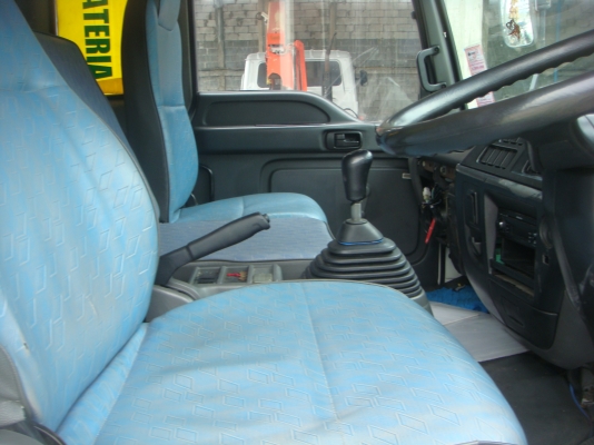 ขาย Isuzu 6 ล้อ Deca 200 แรง ตู้10 บาน รถจดทะเบียนปี 51