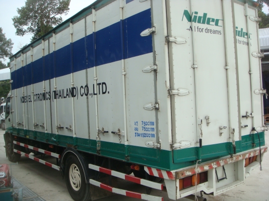 ขาย Isuzu 6 ล้อ Deca 200 แรง ตู้10 บาน รถจดทะเบียนปี 51