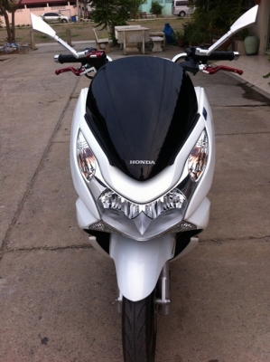 PCX 150 ขาว-แดง