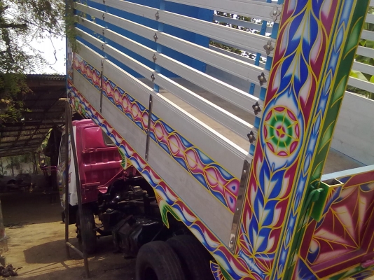 หกล้อดั้มเกษตร  HINO KM 777กระบะมิเนียม