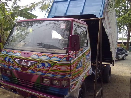 หกล้อดั้มเกษตร  HINO KM 777กระบะมิเนียม