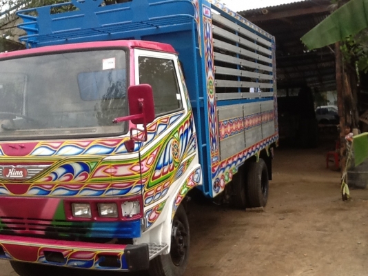 หกล้อดั้มเกษตร  HINO KM 777กระบะมิเนียม