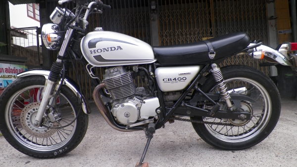 ลดกระหน่ำ ขาย CB400ss ปี 2002 ประกอบใหม่อินวอยออกชื่อผู้ซื้อครับ