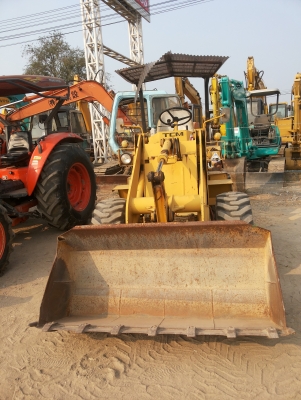 ประกาศขาย รถตัก TCM 808