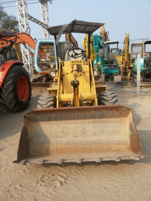 ประกาศขาย รถตัก TCM 808 ประกาศขาย รถตัก TCM 808