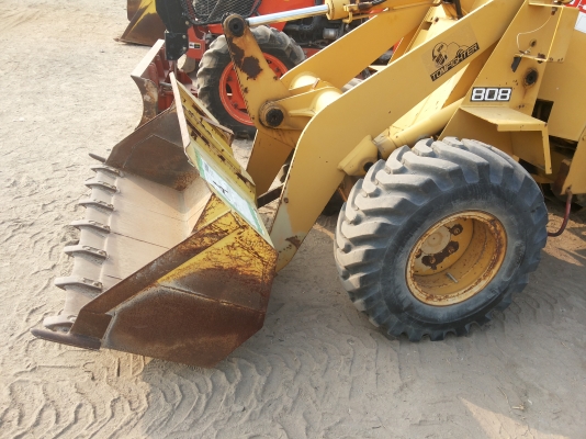 ประกาศขาย รถตัก TCM 808 ประกาศขาย รถตัก TCM 808