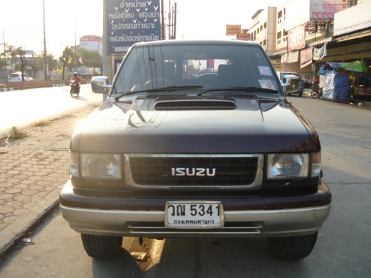 ขาย Isuzu Trooper 95  รถสถานทูตอเมริกาใช้น้อย สวยมั่กๆ โทร 087 061 4919