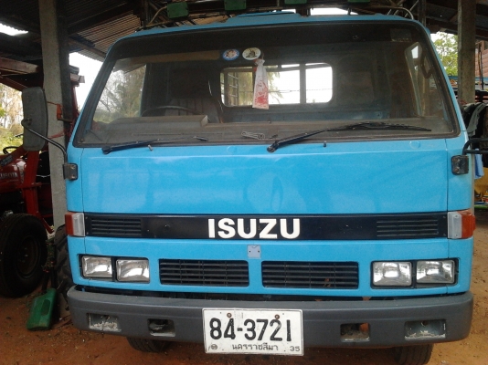 6 ล้อ ISUZU NPR ประกอบ 115 แรง เกียร์ยาว หน้า-หลังเดิม ๆ ไม่ใช้งานหนัก(รถบ้านสภาพดี)