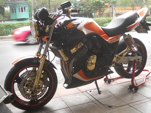 ขายcb400ปี98สนใจเข้ามาดุ ขายcb400ปี98สนใจเข้ามาดุ