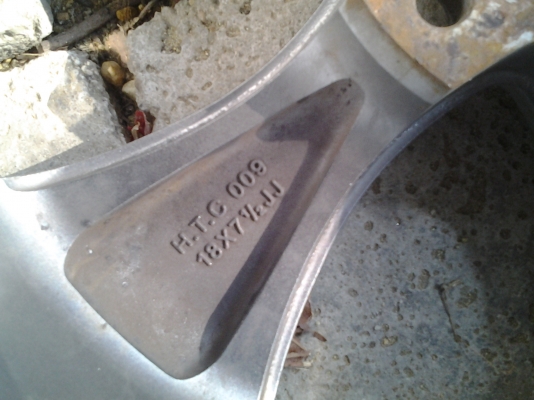 ล้อขอบ 18  5รูกระบะมีคู่เดี่ยว