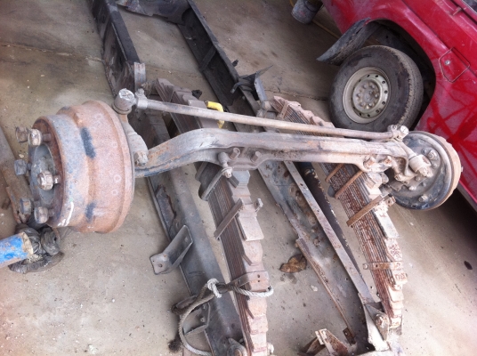 ขายช่วงล่าง 6 ล้อ NPR 6 น้อต คานหน้า - เพลาหลัง แหนบ สภาพดีมาก ราคาต่อรอง