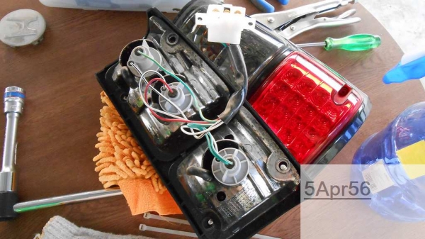 ไฟท้าย ISUZU TFR หรือ Cameo ไฟท้าย ISUZU TFR หรือ Cameo